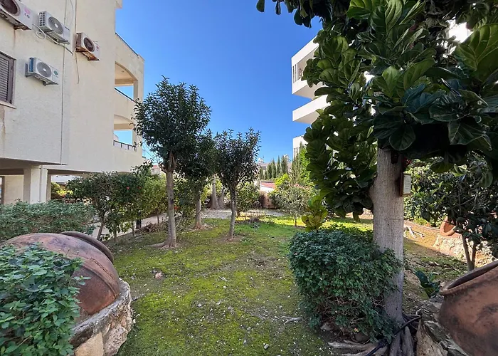 Lägenhet Elena 1b, Center, Pool, Walk To The Paphos