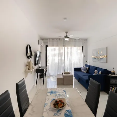Apartman Elena 1b, Center, Pool, Walk To The