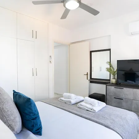 Apartman Elena 1b, Center, Pool, Walk To The Paphos