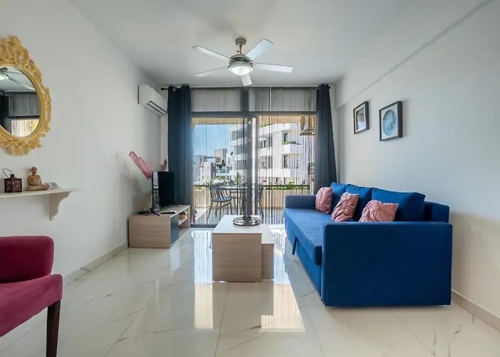 Appartamento Elena 1b, Center, Pool, Walk To The