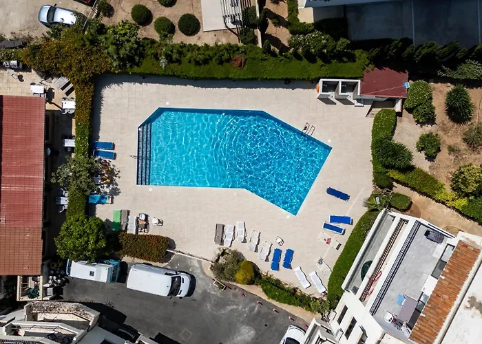 Appartamento Elena 1b, Center, Pool, Walk To The